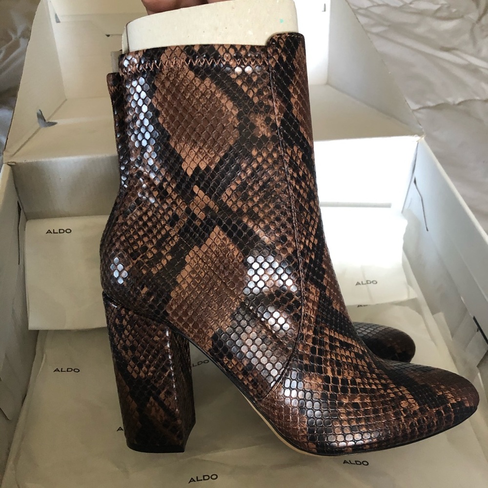 HOT snake skin ankle bootie